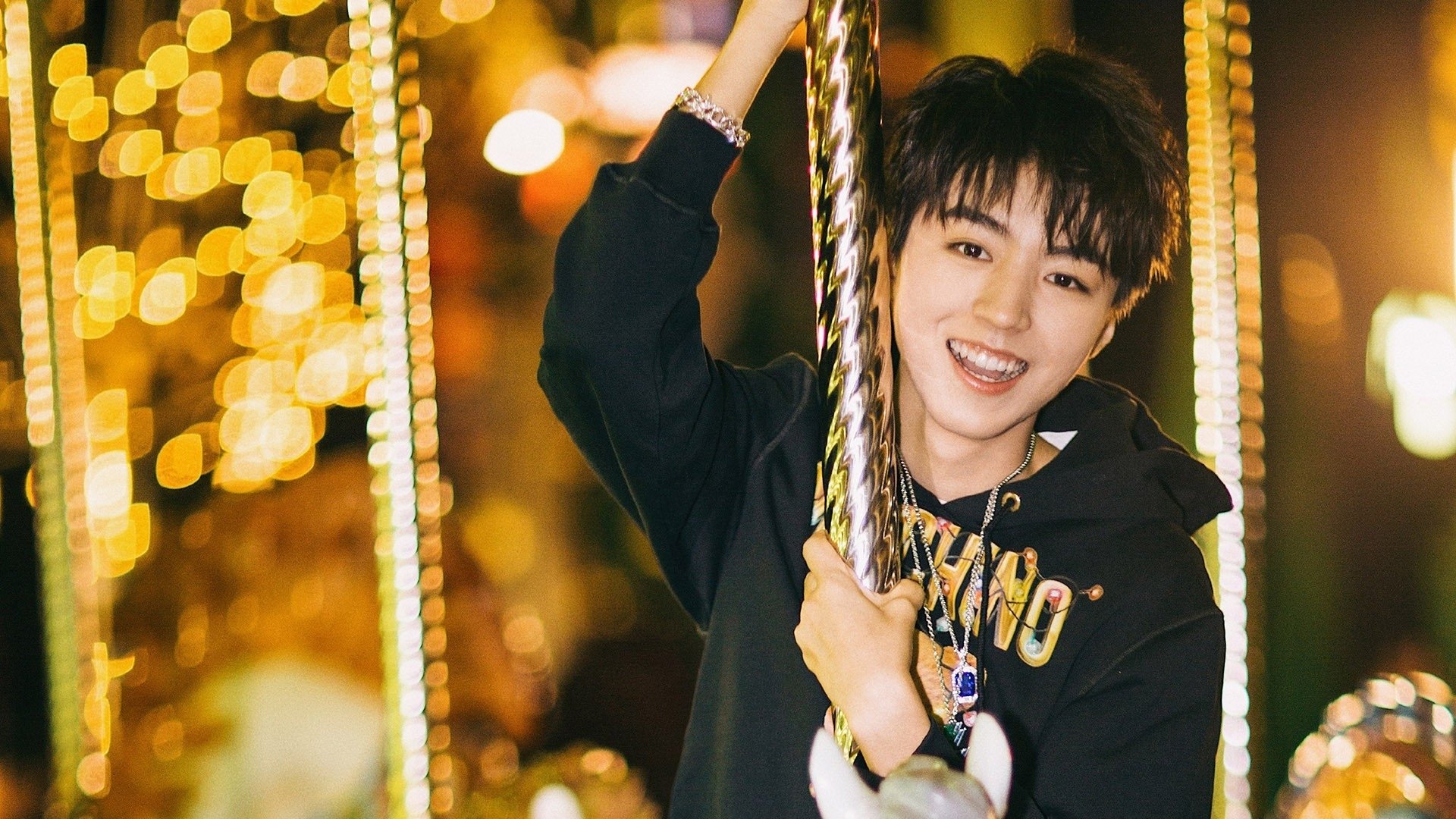 街头篮球城市争霸赛吸引众多观众参与，街头篮球赛制