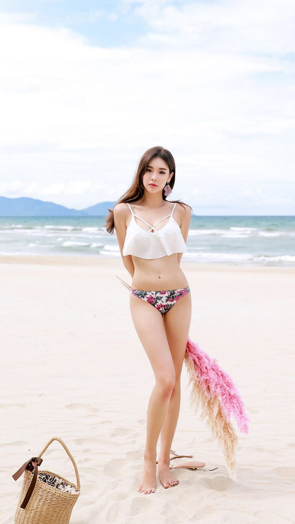 中国足球职业俱乐部转会市场活动频繁,中国足球转会规定