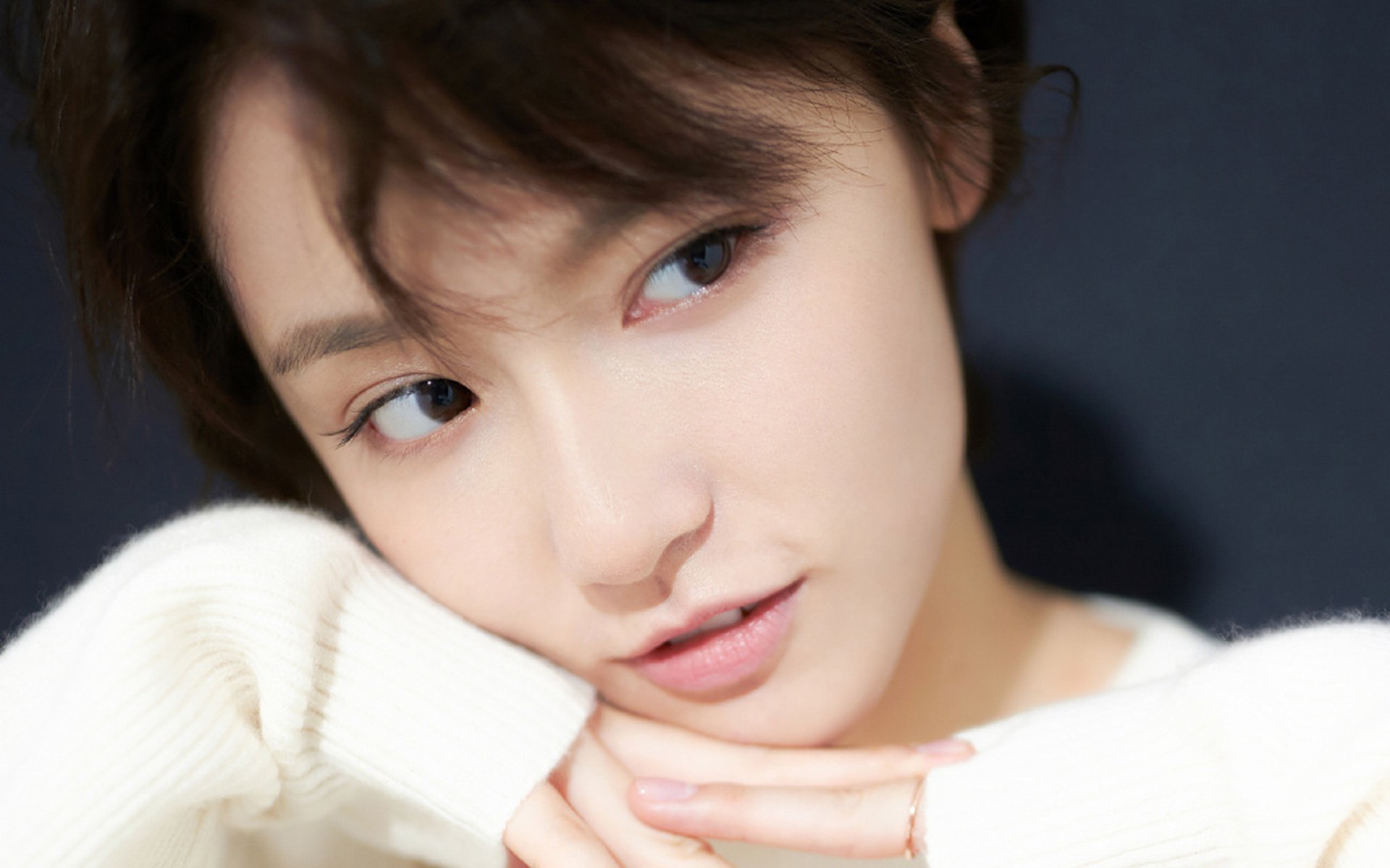 拜仁八连胜登顶德甲积分榜，拜仁成就德甲七连冠