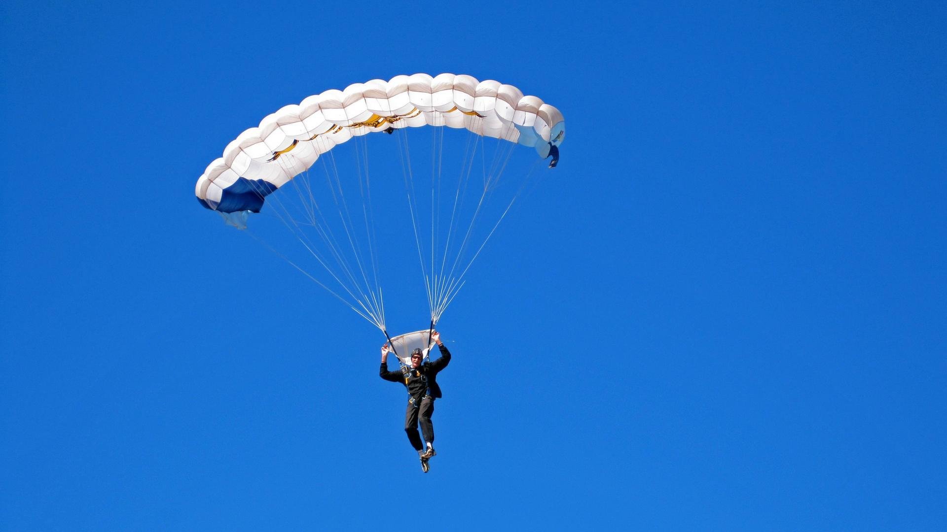 范奥特尔戴克：为比利时争光是荣耀，范德比尔特有多少钱